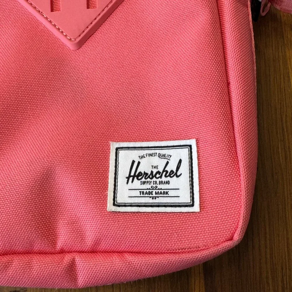 HERSCHEL SUPPLY CO. Pink Heritage Crossbody Bag With Checker Strap Tea Rose HTF - Picture 4 of 11